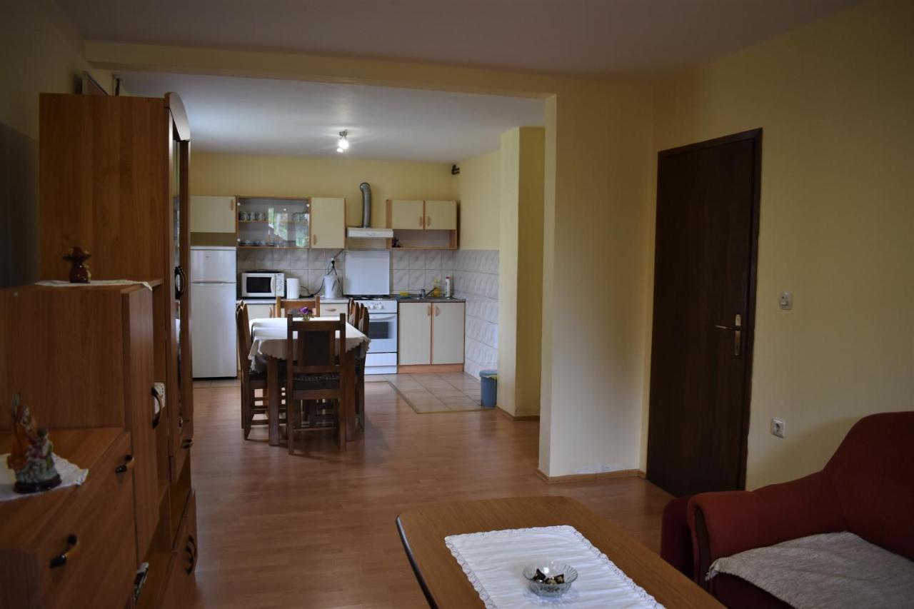 Apartments Sabljak Rakovica Ngoại thất bức ảnh
