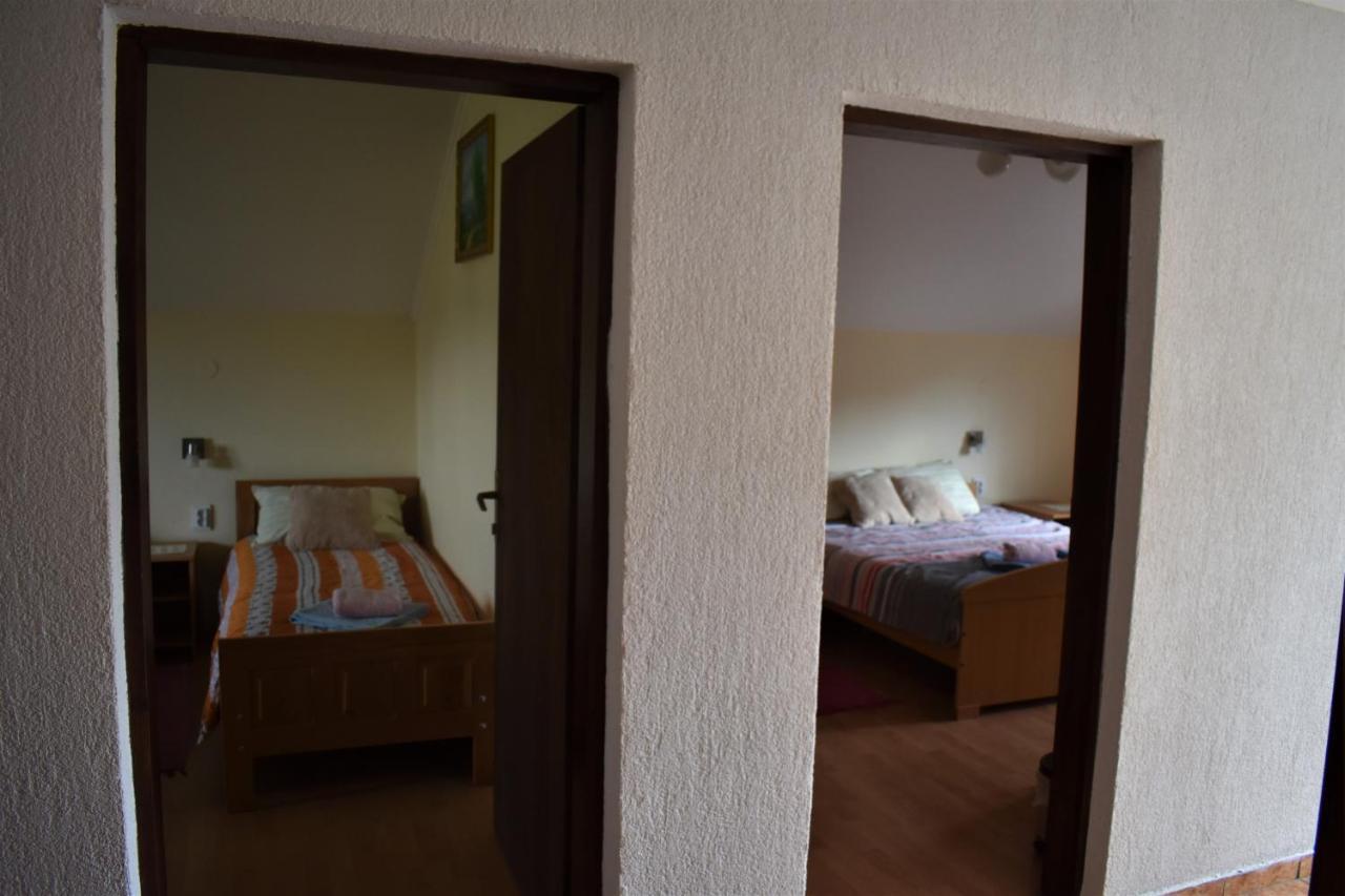 Apartments Sabljak Rakovica Ngoại thất bức ảnh